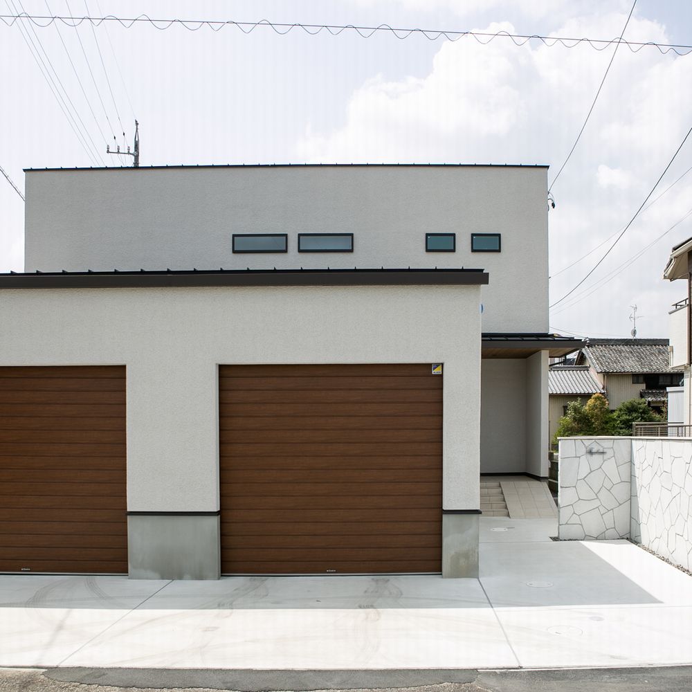 駐車場 正面全景