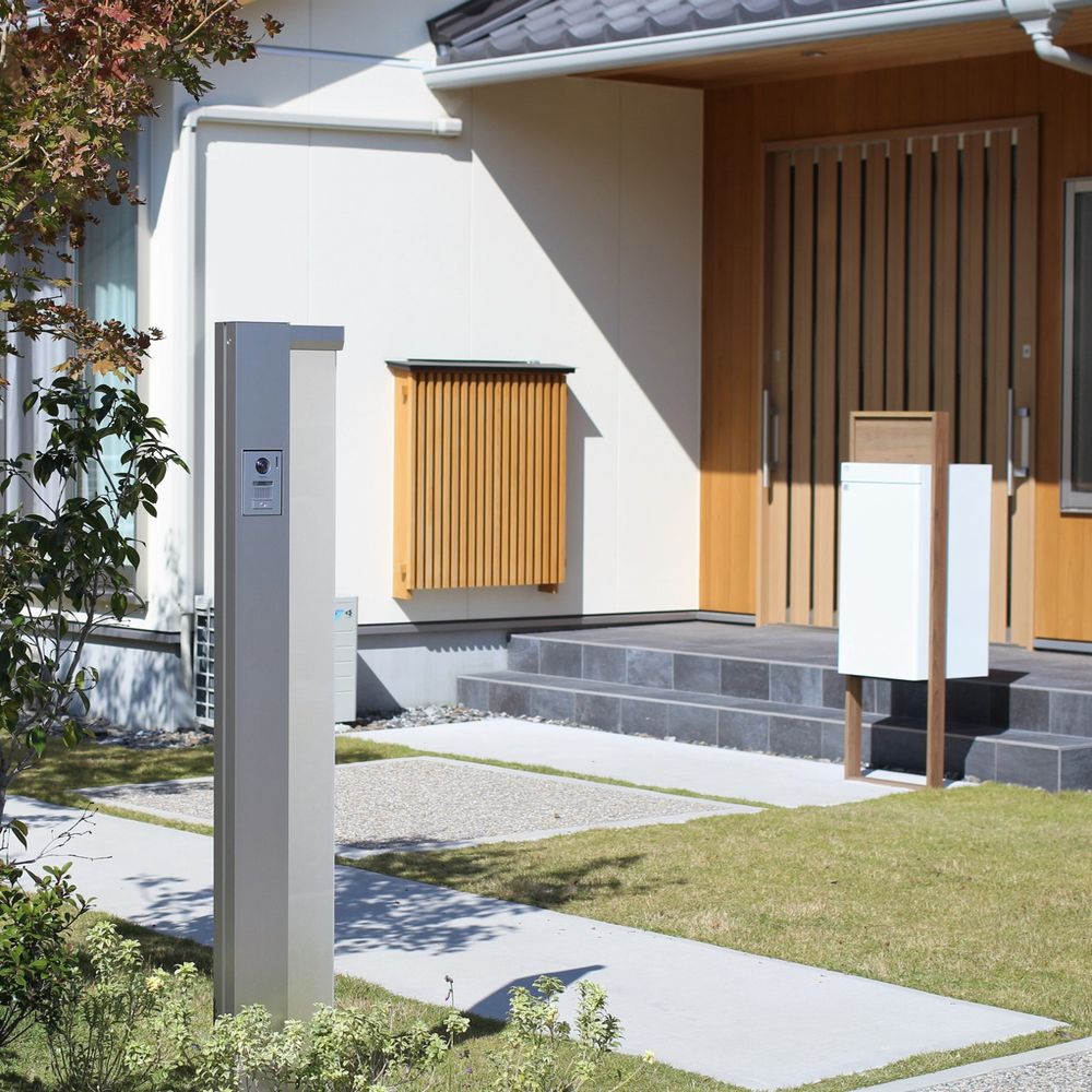 玄関アプローチ　モルタル　洗い出し