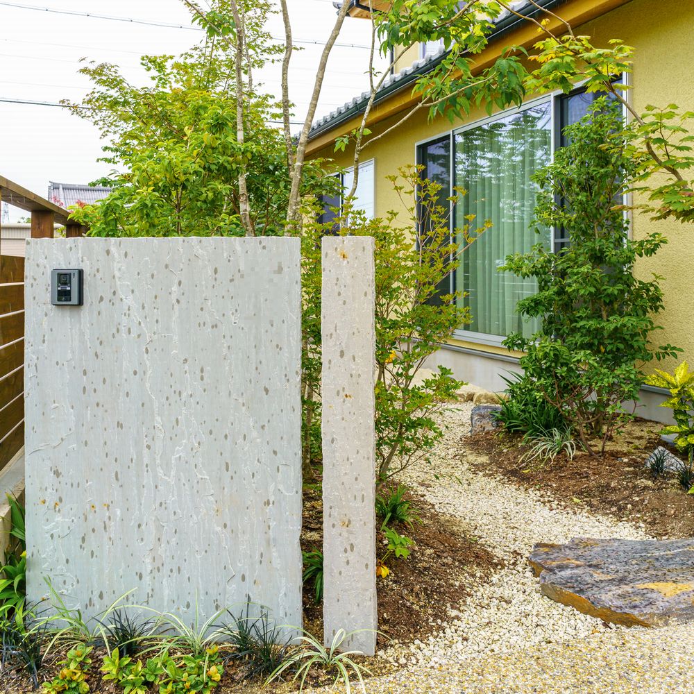 和の住まいに設えた雑木の庭 岡崎市