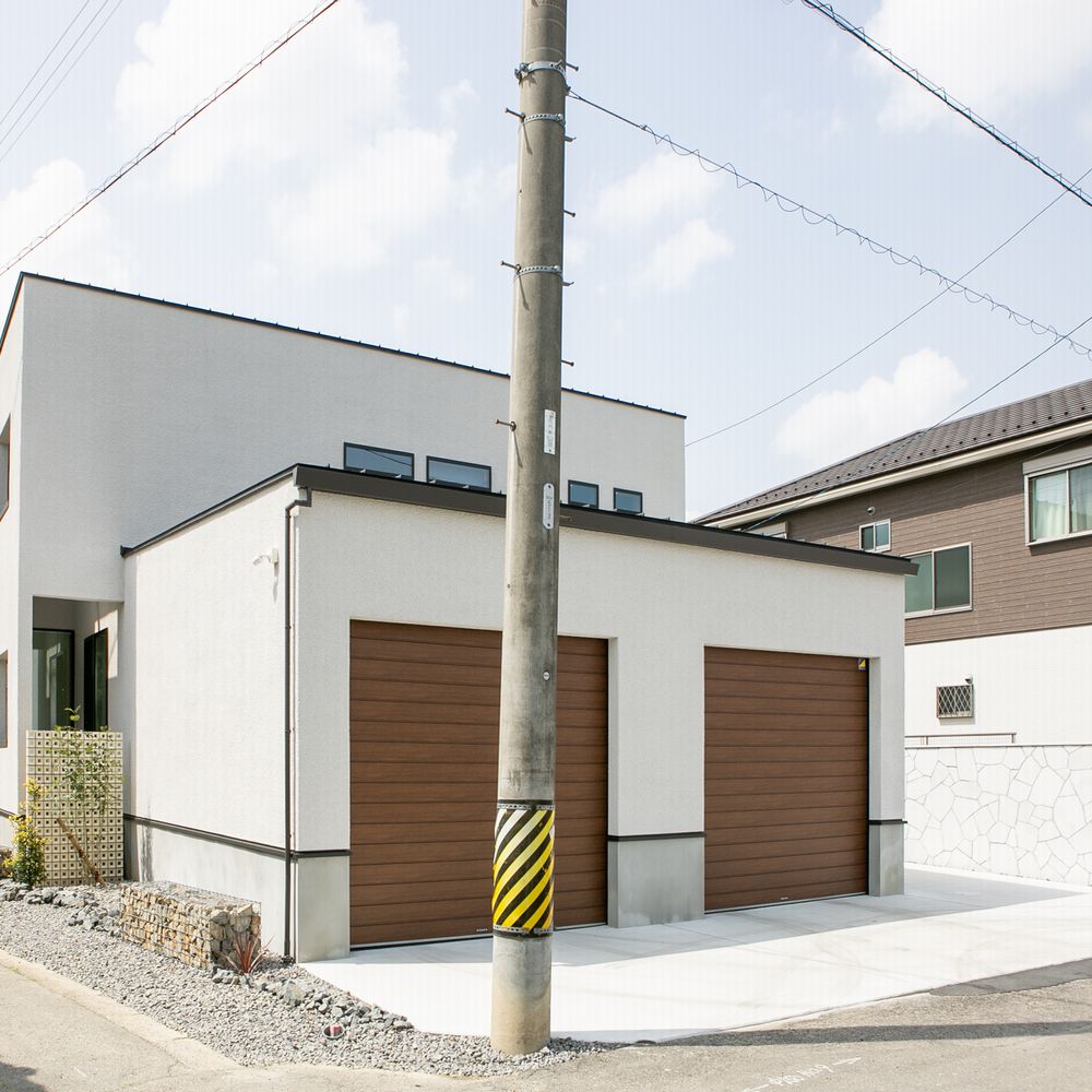 駐車場　全景　リゾート風