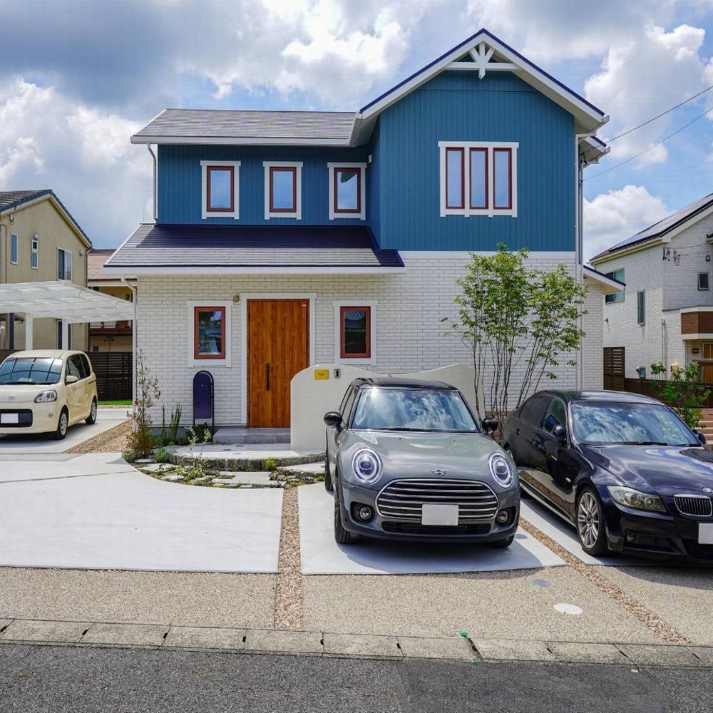 駐車場　クラシスホーム　北欧風