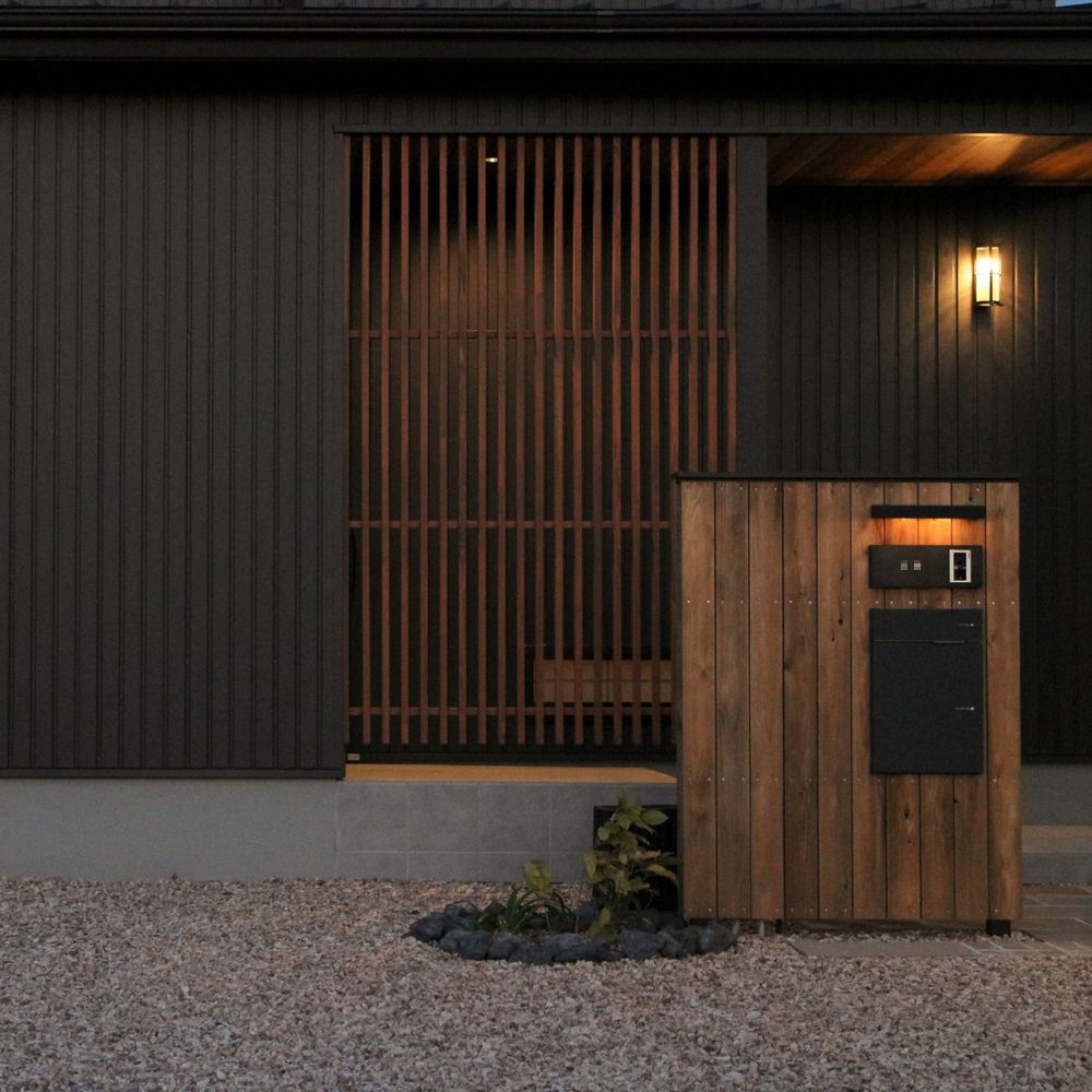 穏やかな時間を育む天然素材の外構　豊田市