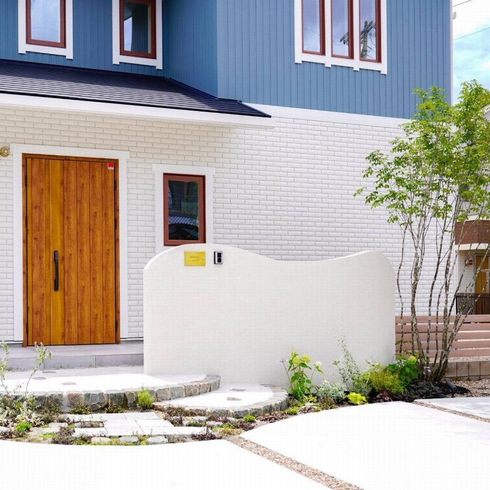 エントランス　アールの門壁